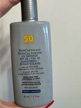SkinCeuticals tinted face spf Sunscreen gently used